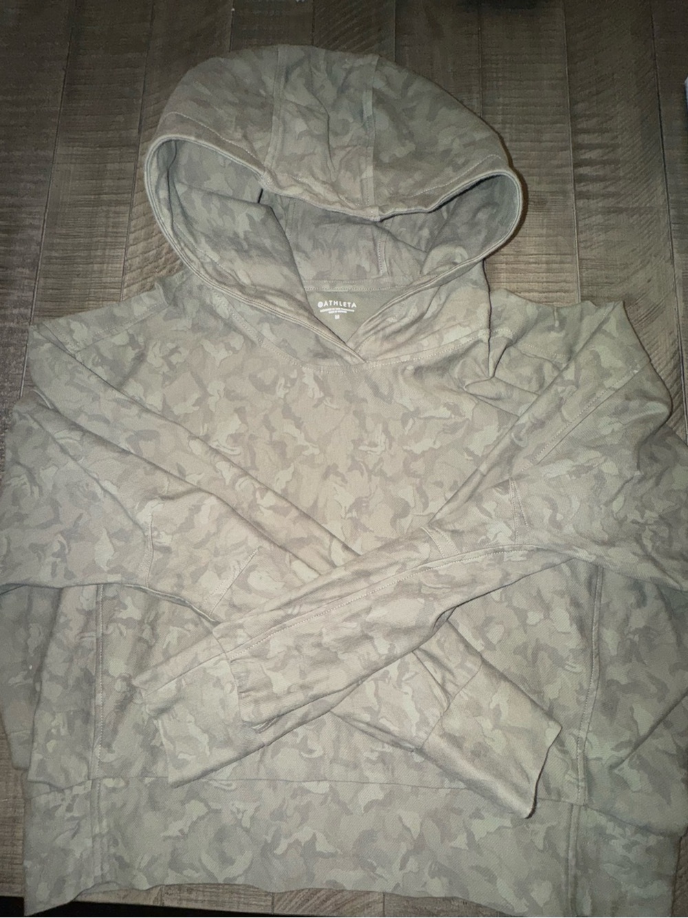 Athleta Farallon Hoodie in Light Camo Cropped Size Medium
